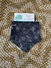 Load image into Gallery viewer, Bandana Bibs (Set of 3)