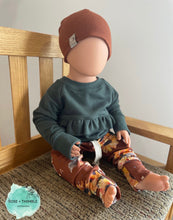 Load image into Gallery viewer, Ruffle Crewneck