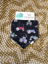Load image into Gallery viewer, Bandana Bibs (Set of 3)