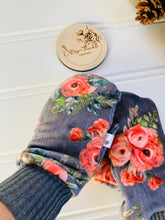 Load image into Gallery viewer, Lined Minky Mittens