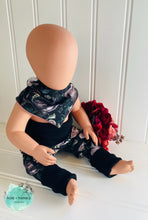 Load image into Gallery viewer, Bandana Bibs (Set of 3)