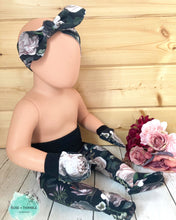 Load image into Gallery viewer, Footed Pants