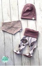 Load image into Gallery viewer, Footed Pants