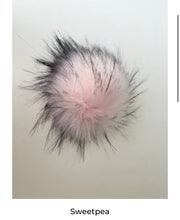 Load image into Gallery viewer, Snap Poms