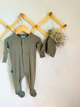 Load image into Gallery viewer, Raglan Romper