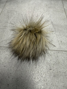 Snap Poms