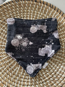 Bandana Bib - Black and White Tractors 0-12m