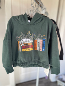 Slouchy Graphic Pullovers - 2T (Swiftie Books - Pine)